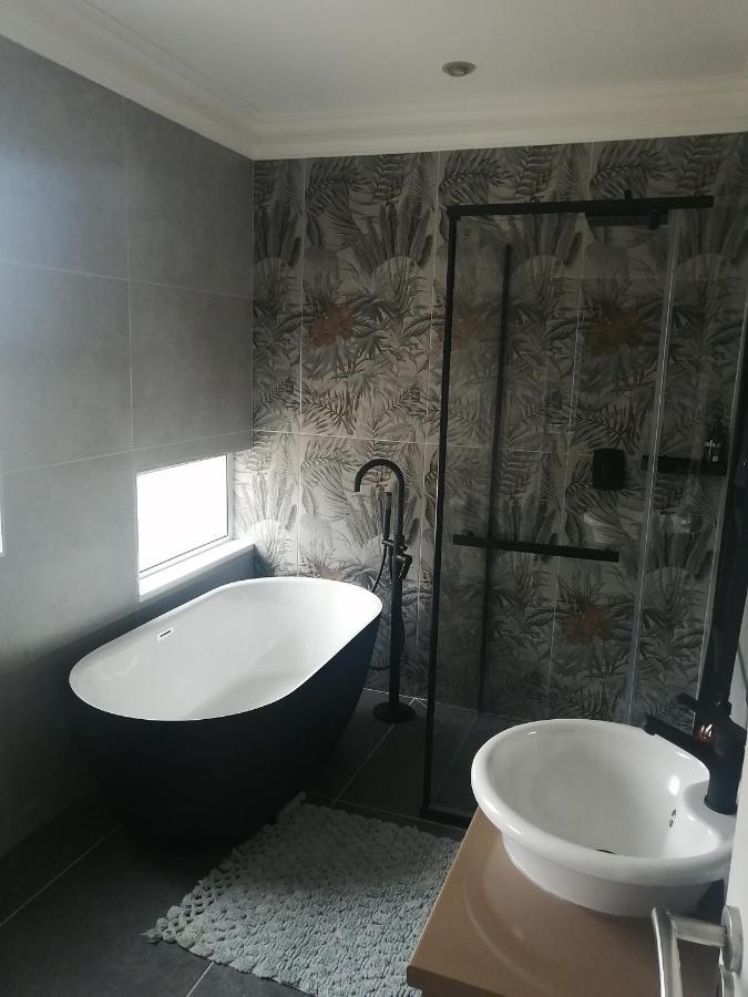 Waterfront Estate Self Catering F10 Apartment Swakopmund Bagian luar foto