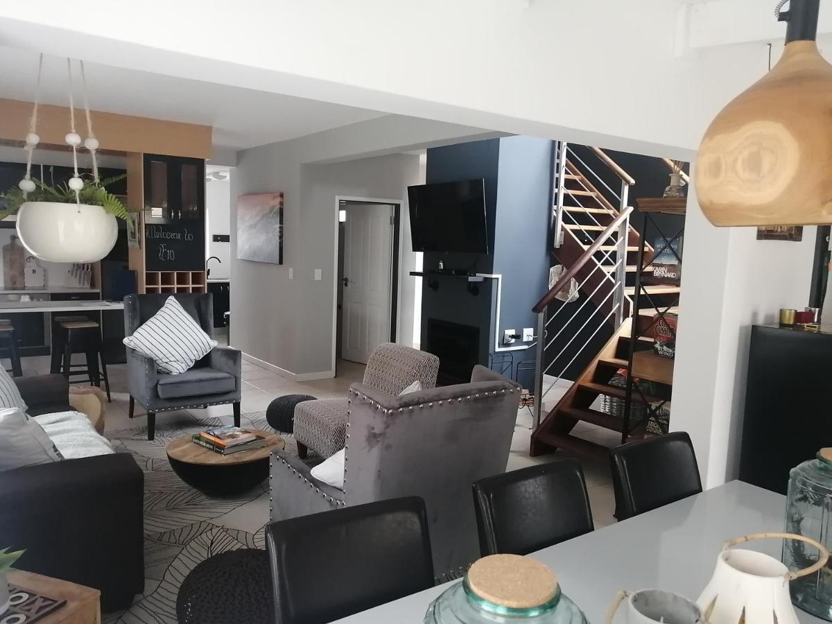 Waterfront Estate Self Catering F10 Apartment Swakopmund Bagian luar foto